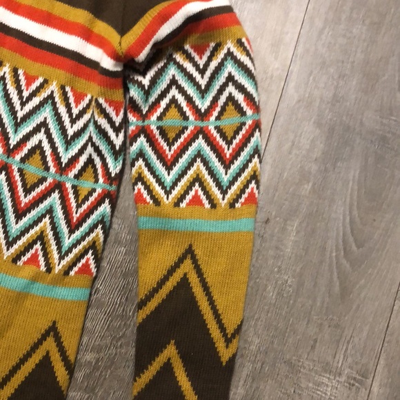 Women’s long fringe Aztec sweater cardigan - Picture 5 of 6